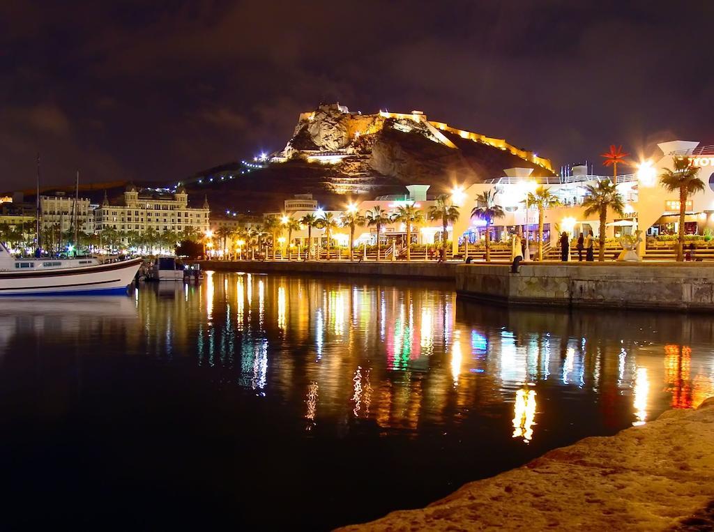 Beach & Urban Attic Alicante Quarto foto